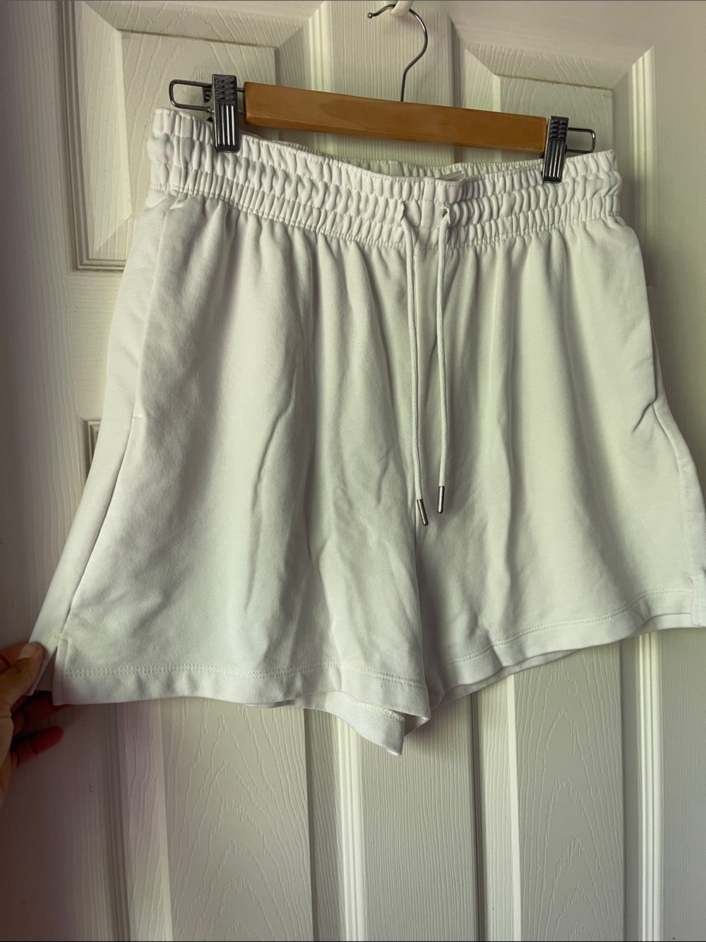H&M White Elastic Drawstring Athletic Shorts - Picture 3 of 5
